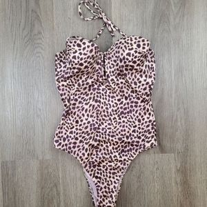 Victoria Secret Push up bathingsuit with removable straps